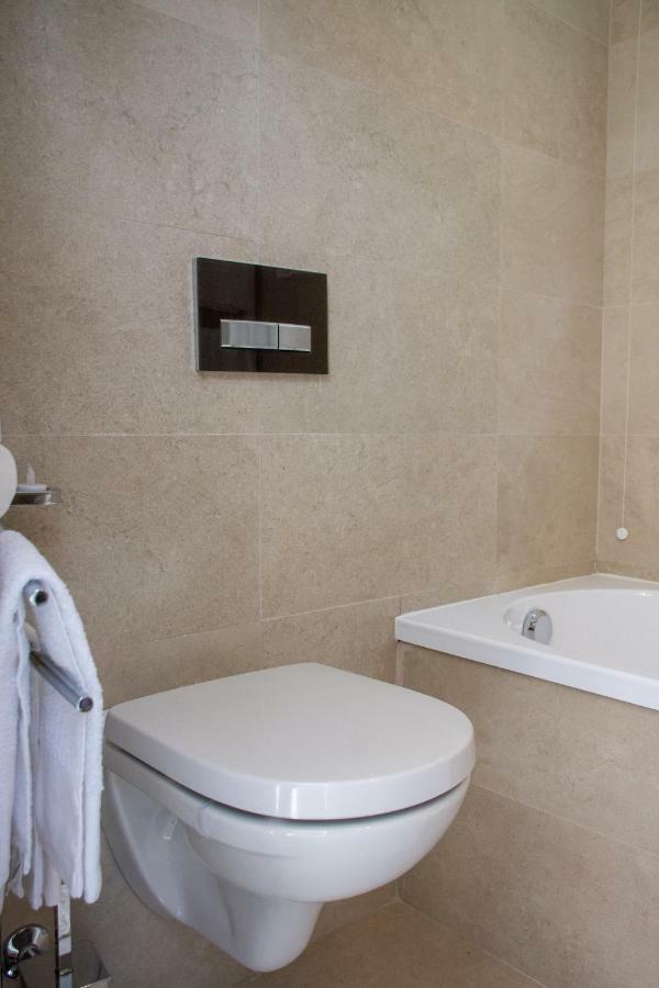 Residenza Romantica Riva del Garda Luaran gambar